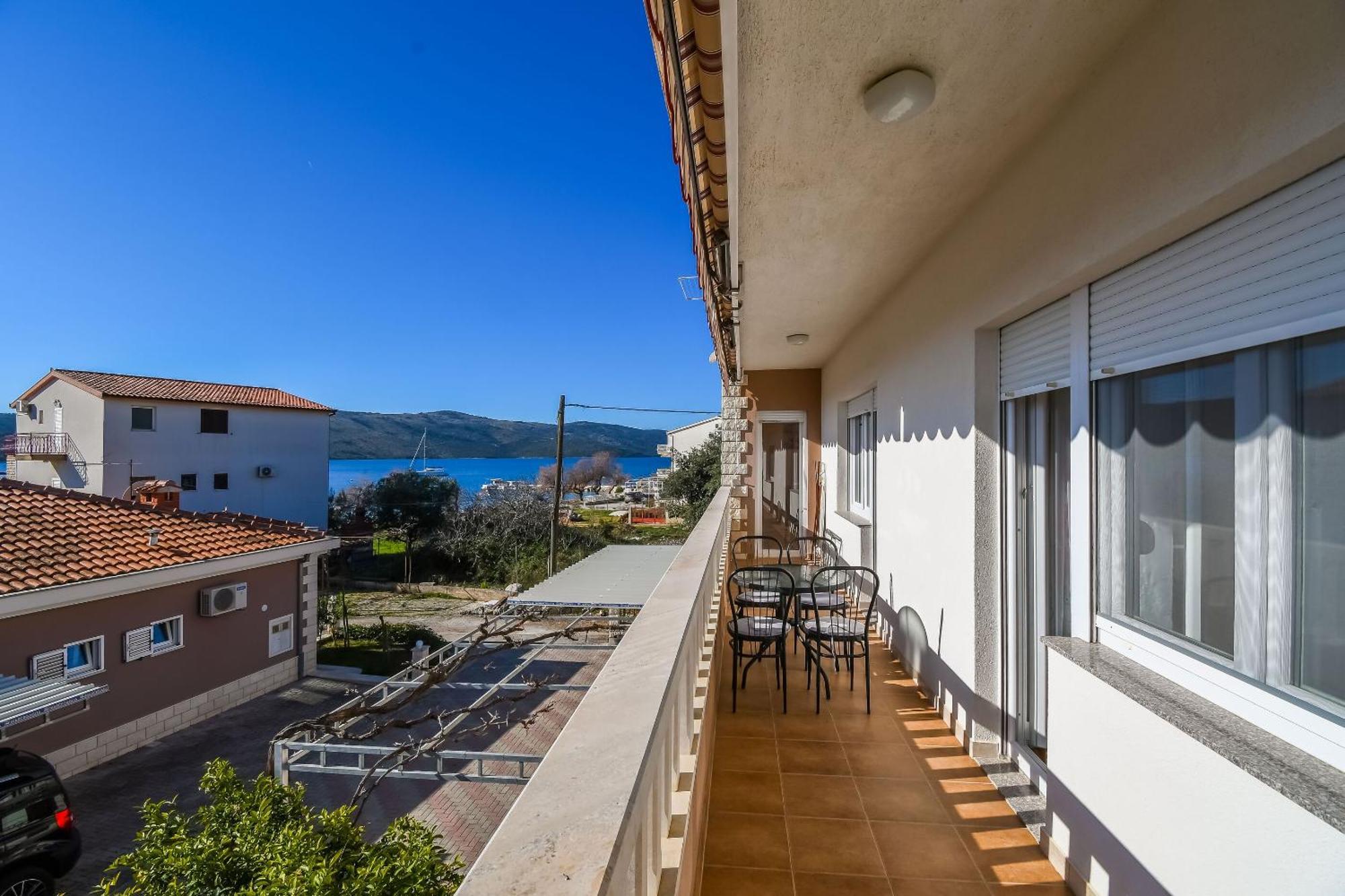 Apartments Vesna Seget Vranjica Exterior photo